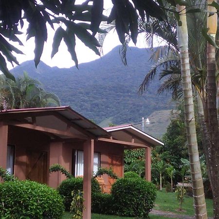 Paraiso Volcano Lodge Guayabo  外观 照片