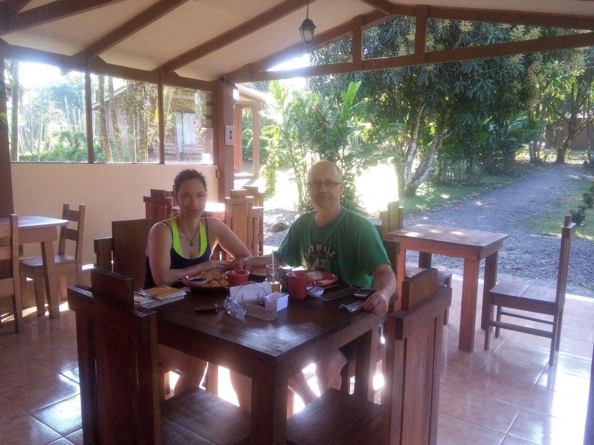 Paraiso Volcano Lodge Guayabo  外观 照片