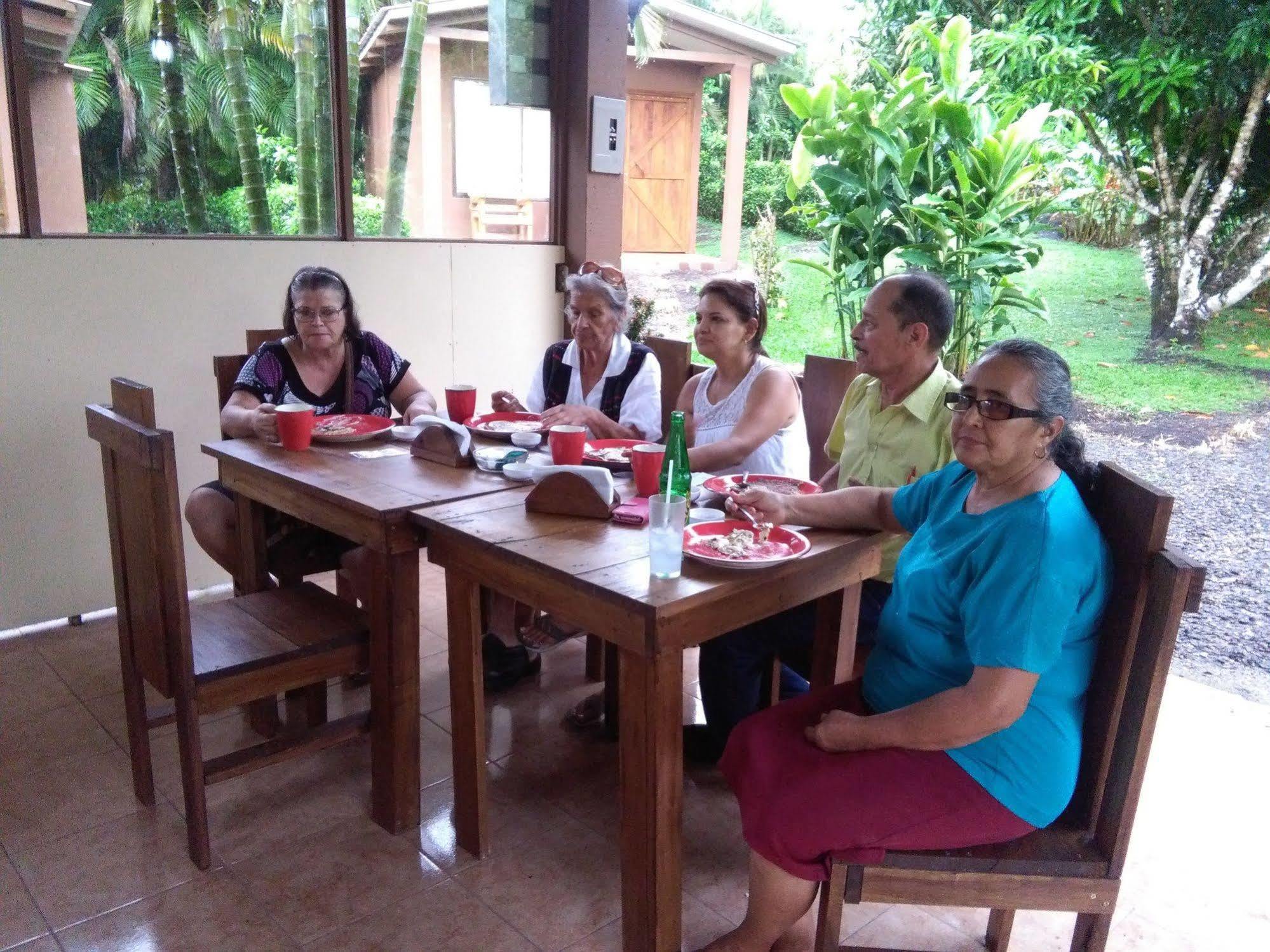 Paraiso Volcano Lodge Guayabo  外观 照片