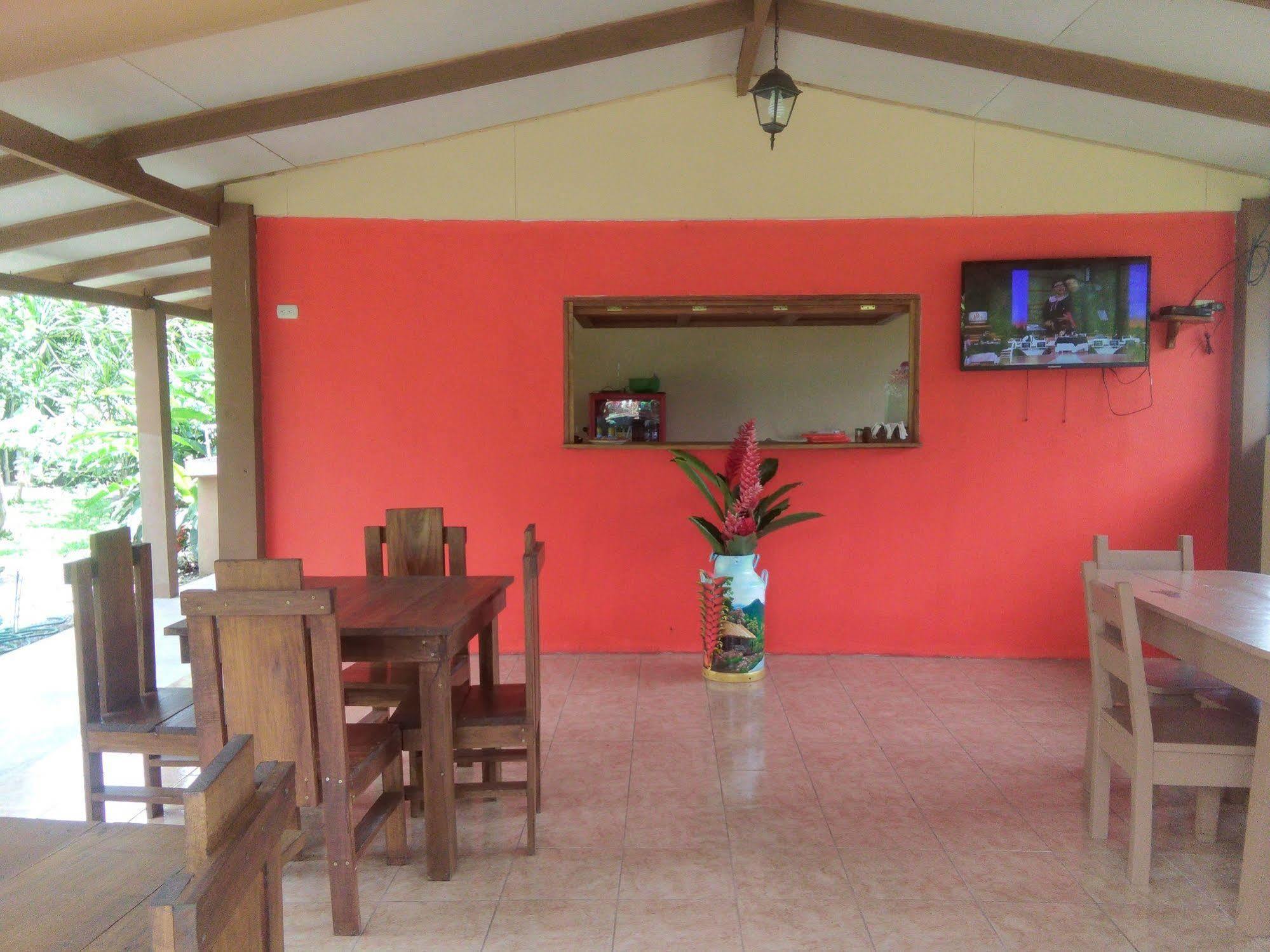 Paraiso Volcano Lodge Guayabo  外观 照片