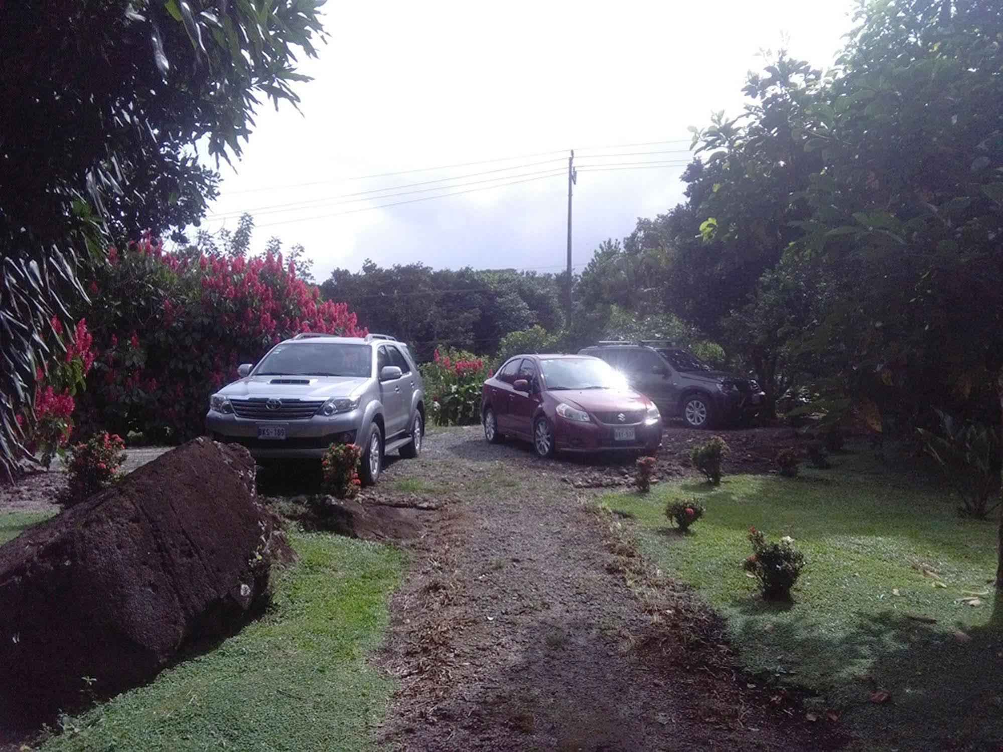 Paraiso Volcano Lodge Guayabo  外观 照片