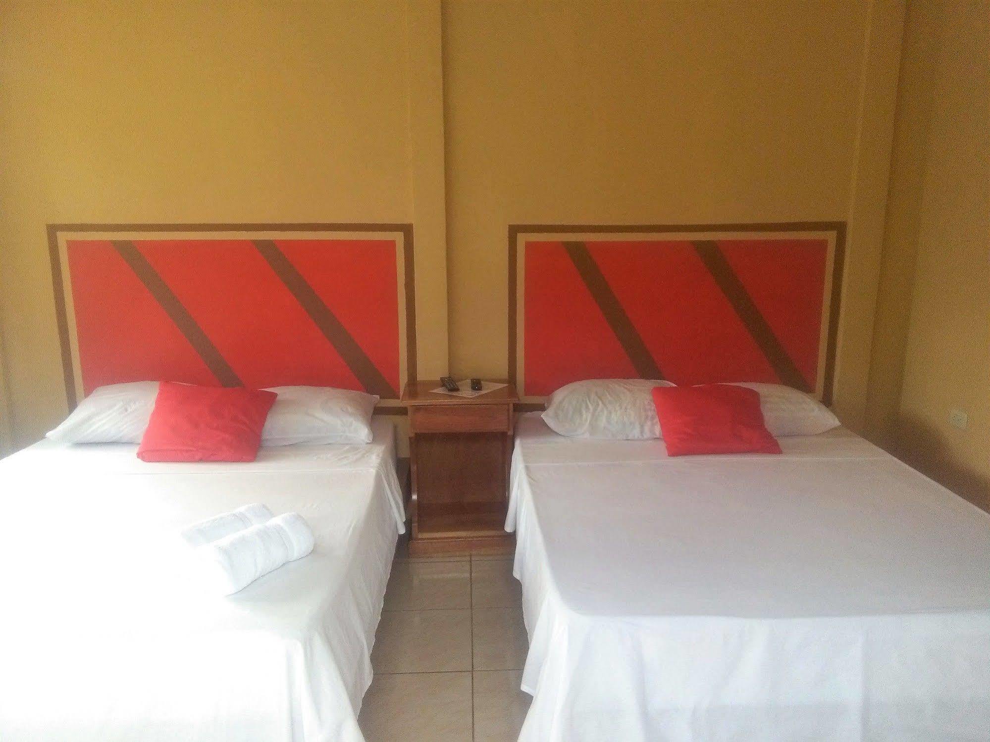 Paraiso Volcano Lodge Guayabo  外观 照片