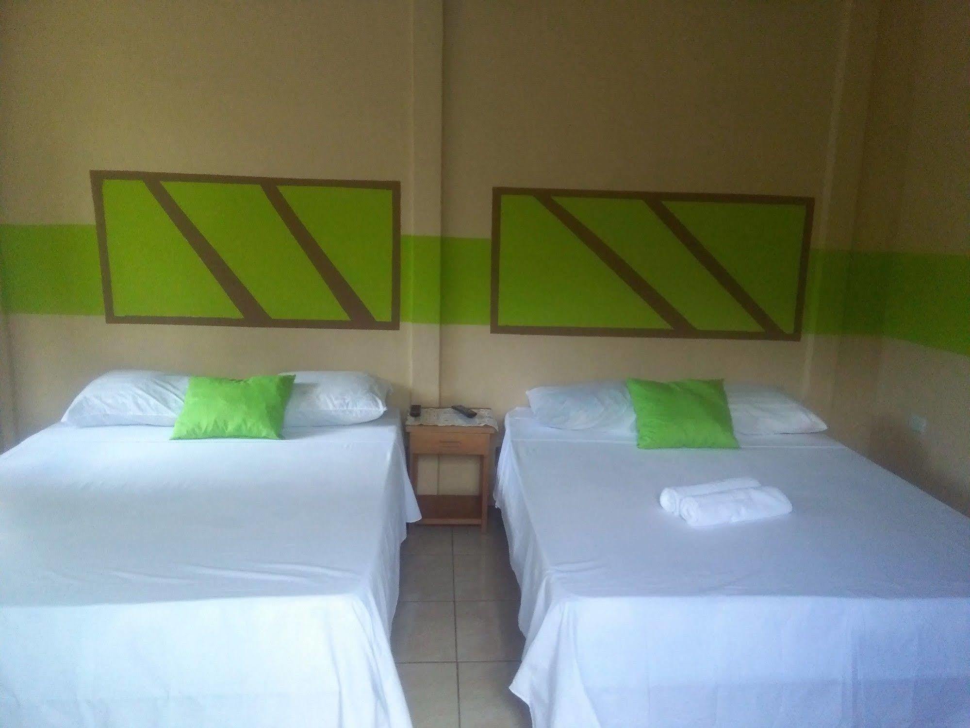 Paraiso Volcano Lodge Guayabo  外观 照片