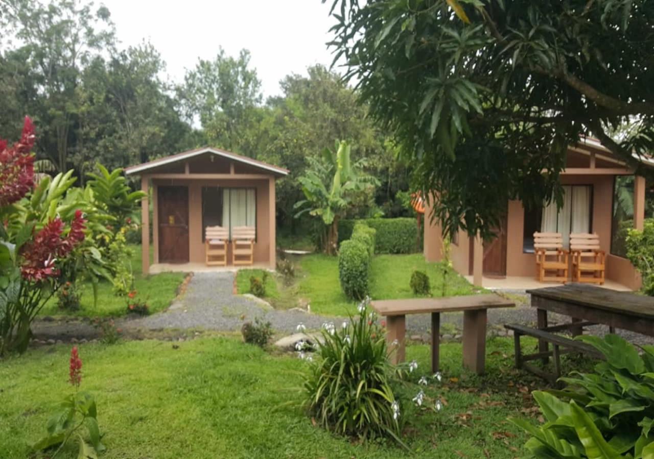 Paraiso Volcano Lodge Guayabo  外观 照片