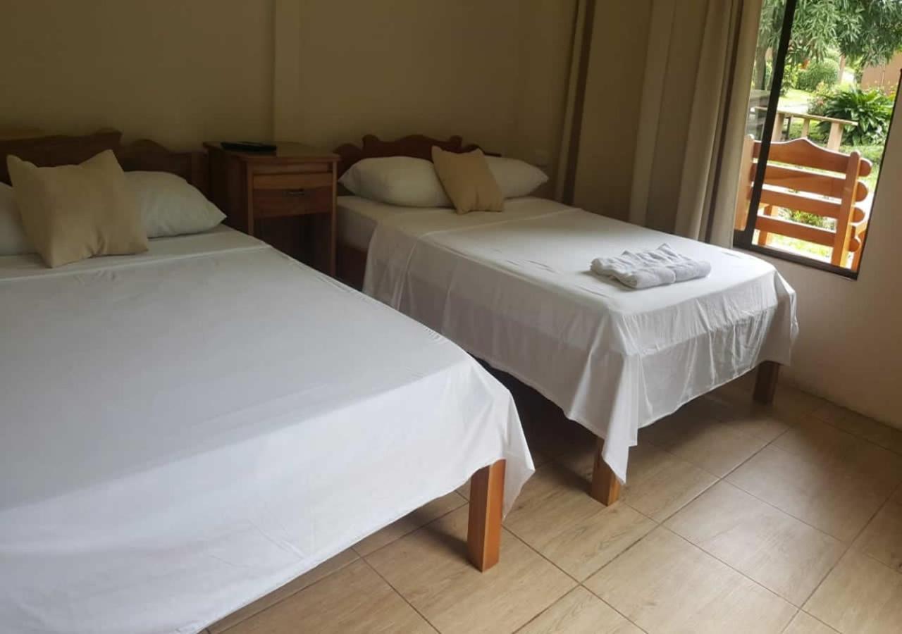 Paraiso Volcano Lodge Guayabo  外观 照片